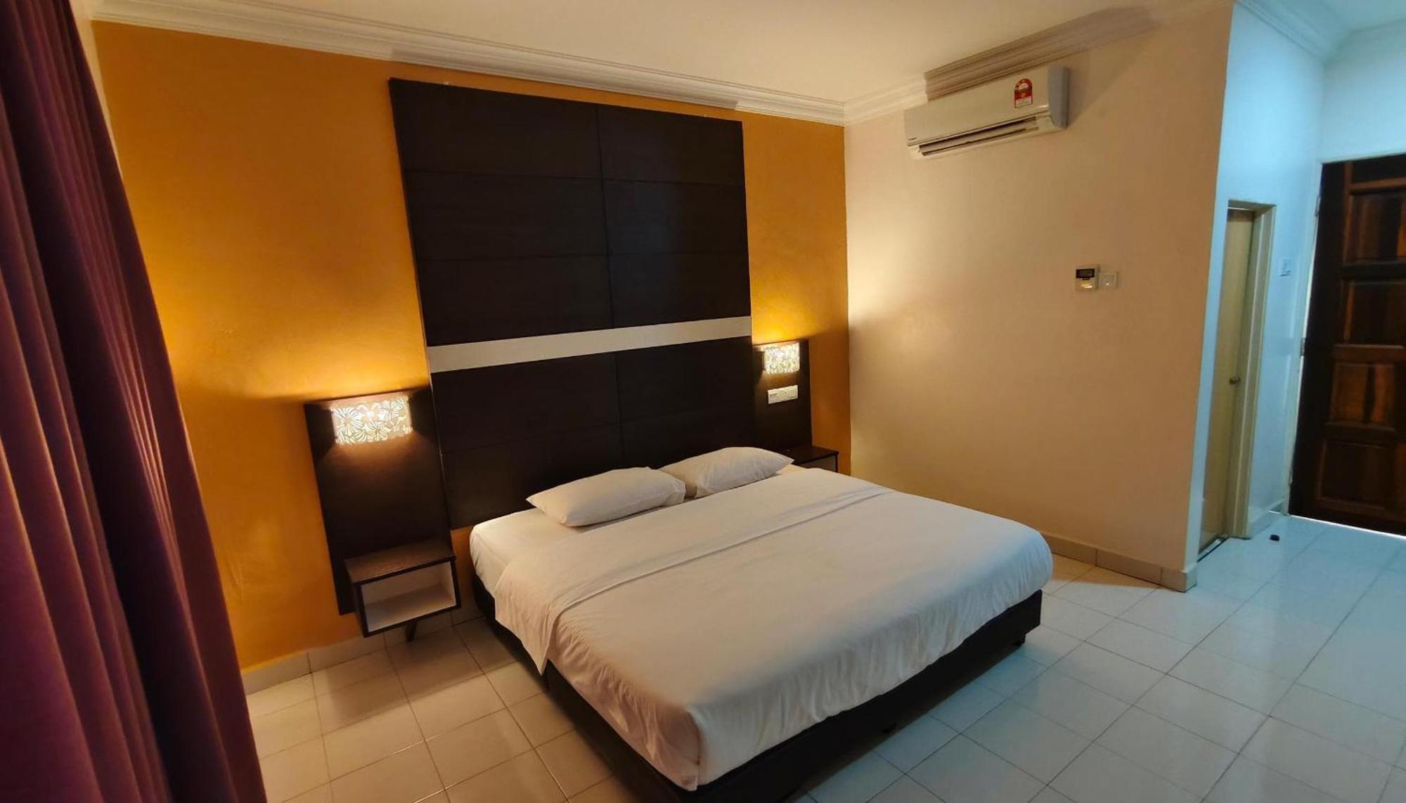 Casa Idaman Motel Pantai Cenang  Exterior photo